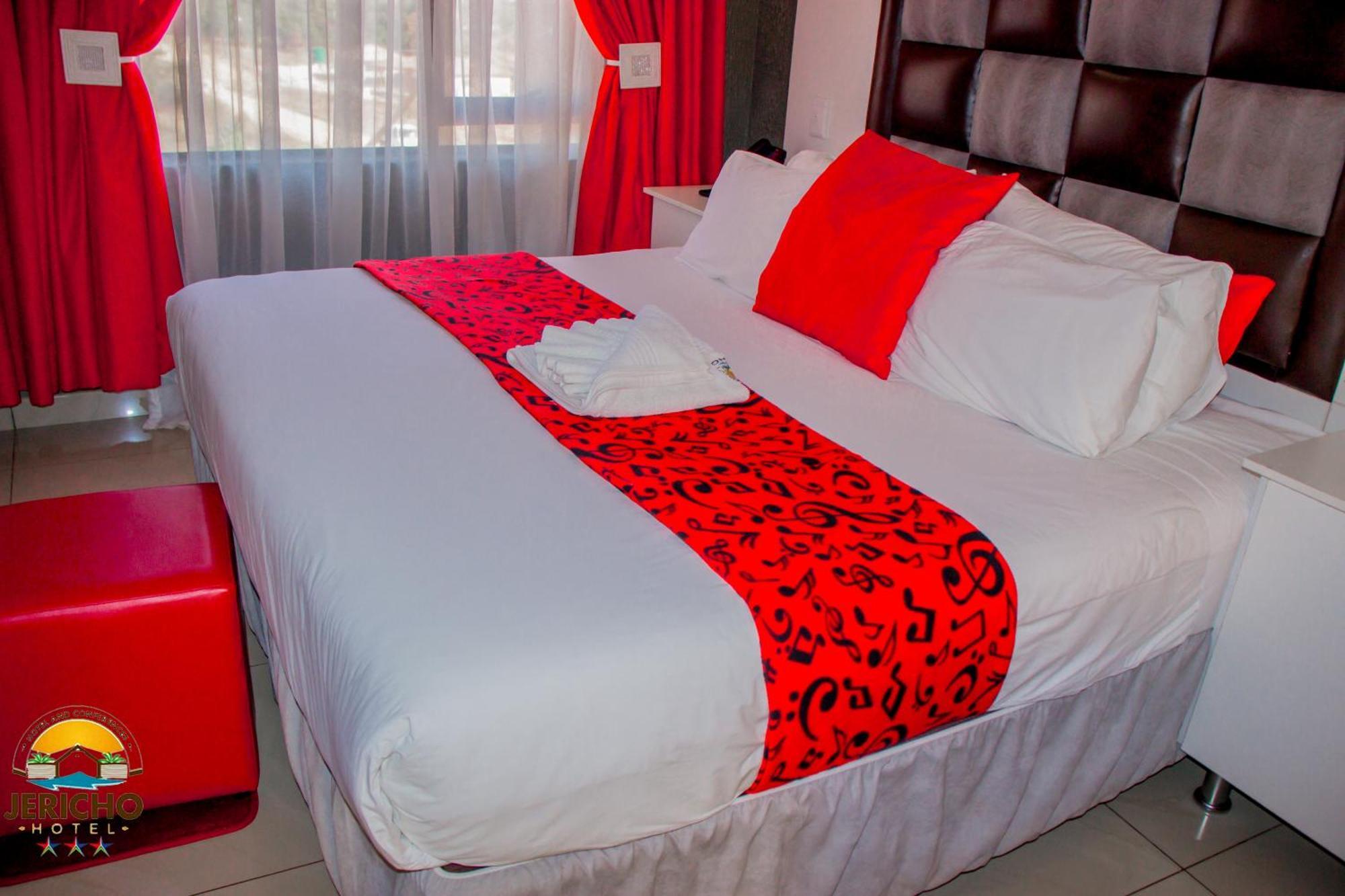 Jericho Hotel And Conferences Thohoyandou Exterior photo