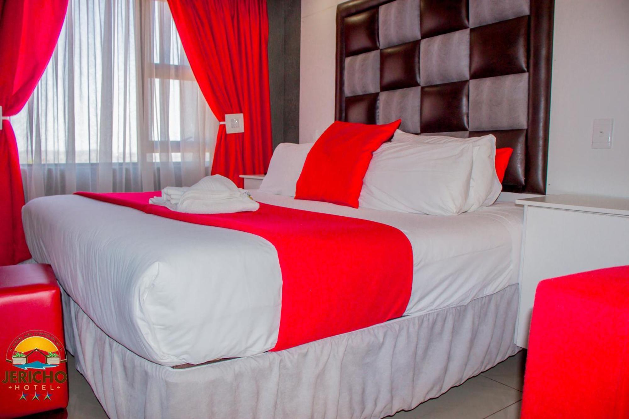 Jericho Hotel And Conferences Thohoyandou Exterior photo